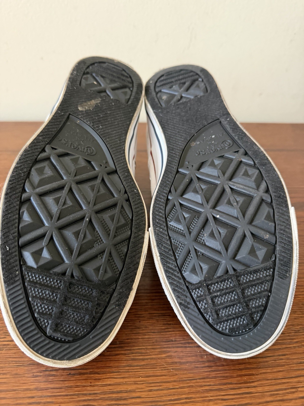 Converse Chuck Taylor All Star Mid Madison Shoes 563511F White Women's Size 9W thumbnail 7