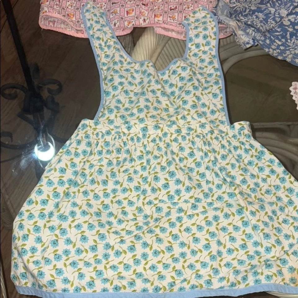 5 baberos vintage para bebé Foto 3 de 4