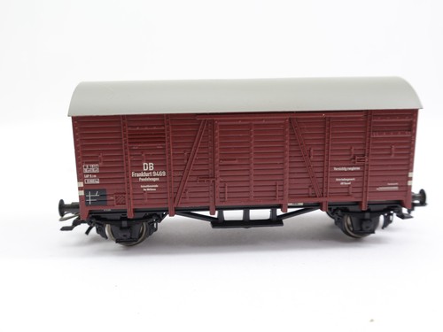 Liliput H0 253 gedeckter Güterwagen Frankfurt 9469 DB / NEM | Condition: Gebraucht