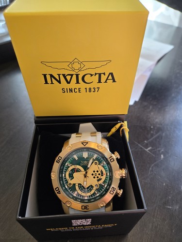 Invicta Pro Diver Men’s Quartz Chronograph Tachymeter 100m Green 50mm