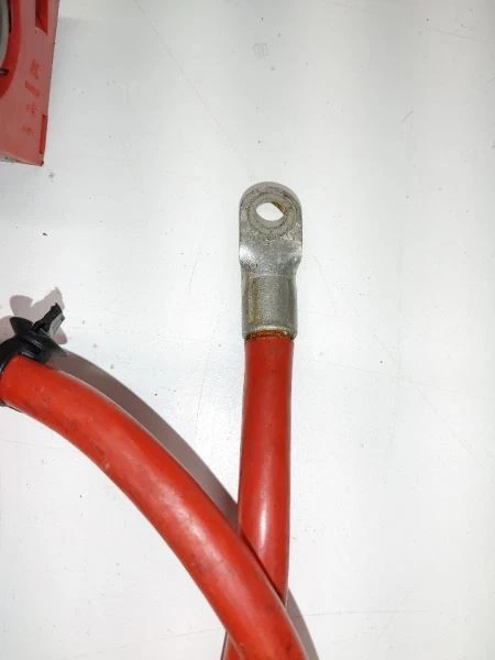 2010 BMW 528I E60 POSITIVE BATTERY TERMINAL - Image 2 of 4