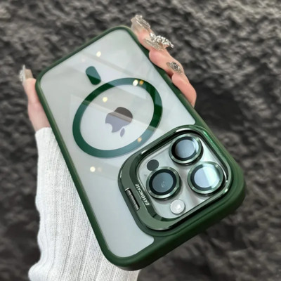 Luxury Magnetic Shockproof Phone Case for  15 16 14 13 12 11 Pro Max for Magsafe