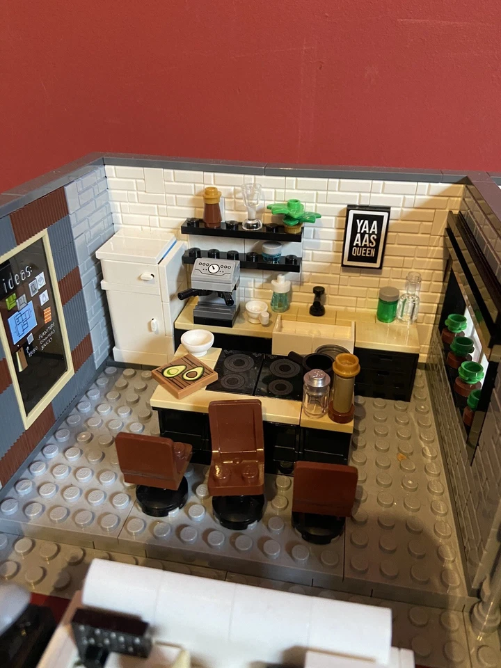LEGO Icons 10291 Queer Eye: The Fab 5 Loft, photo 3 of 5