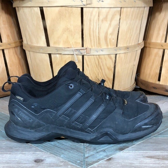 adidas men's terrex swift r2 gtx track and field shoe