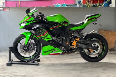 NINJA ZX-4R ZX-25R SNIPER Frame hole cap Gold | eBay