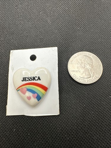 Vintage 80er 80s Regenbogen Herz Namen Pin "Jessica" für Hut Tasche Jacke Shirt - Bild 1 von 2