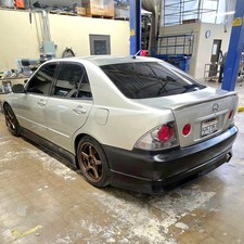 Pare-choc arrière Lexus IS