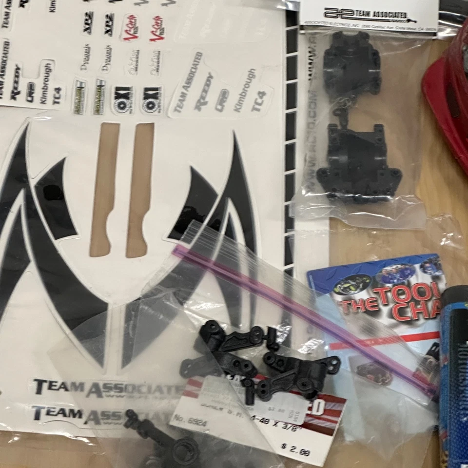 Team Associated TC4 1/10 Touring Car RC Remote Control - Image 3 of 4