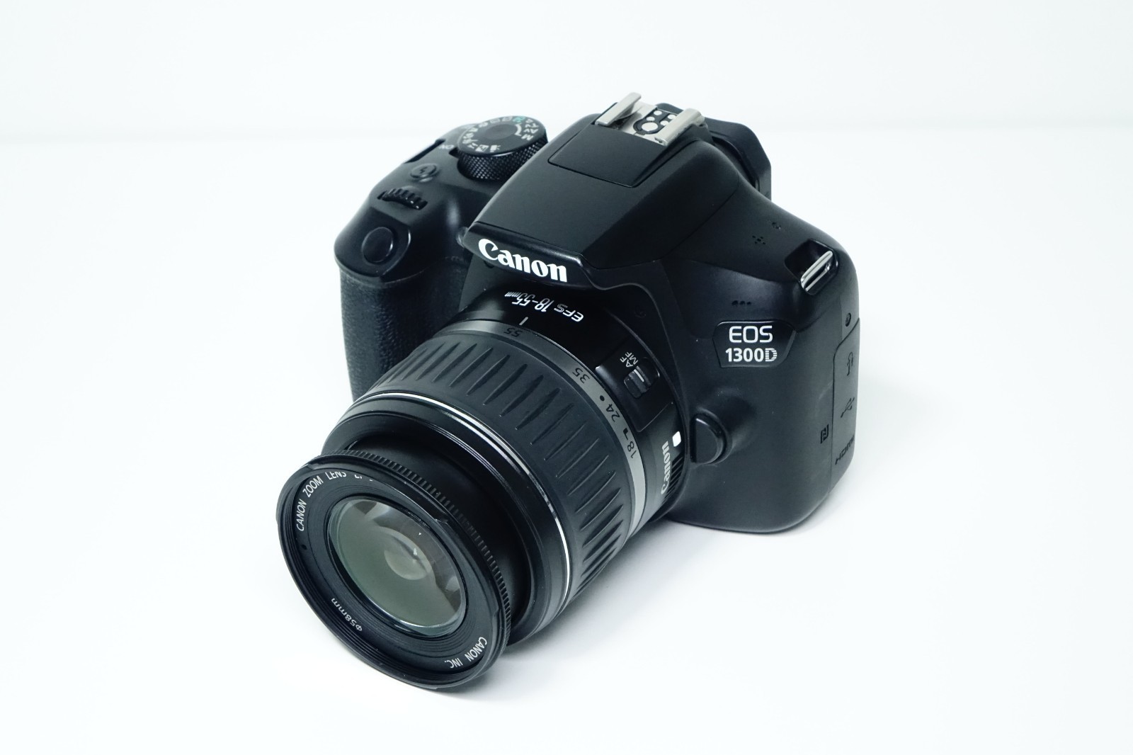 Canon EOS 1300D Obiettivo 18-55mm II + Borsa - 6.983 scatti - Garanzia 12 Mesi