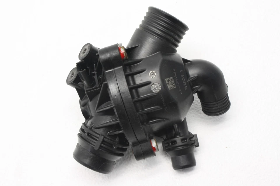 2007 - 2010 BMW X5 E70 E71 3.0L caixa de termostato líquido de arrefecimento 7550172 fabricante de equipamento original - Imagem 2 de 4