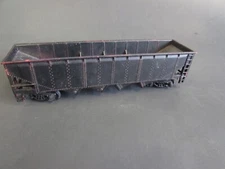 VINTAGE - OPEN FOUR BAY HOPPER CAR - VERY GOOD
