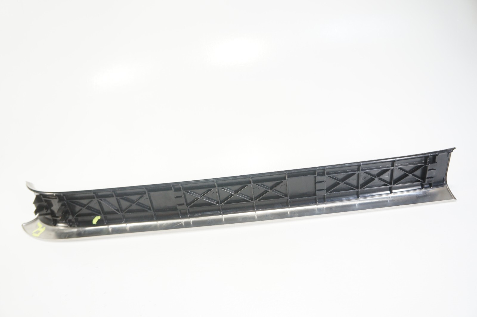 06-2012 Bentley Continental Flying Spur FRONT Left Driver Side Door Step Sill