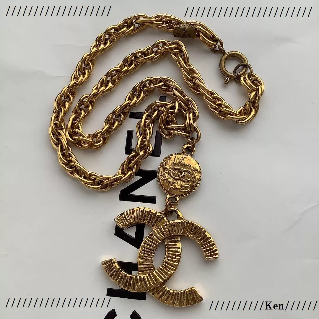 coco chanel gold necklace