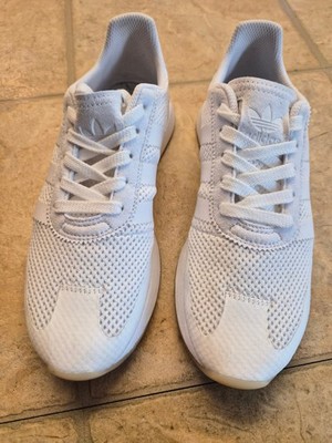 Womens Size 8 - Adidas FLB Runner White W
