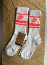 Calcetines de algodón Nike Everyday Essential Move To Zero medianos 5-8 Reino Unido unisex Copa Mundial
