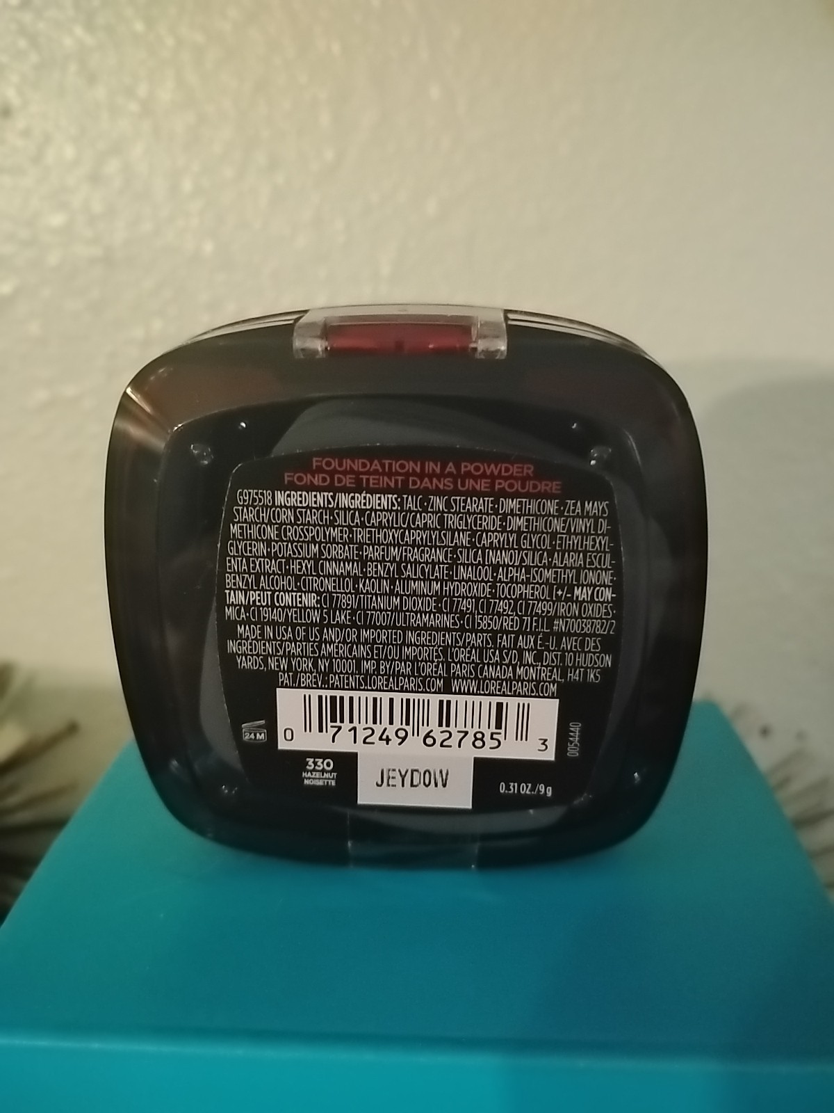 L'Oreal Infallible 24Hr Fresh Wear Foundation In A Powder 330 Hazelnut (LC)