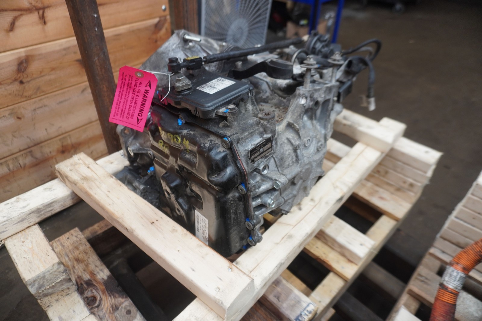 Rear 6-Speed Automatic Transmission Assembly OEM 24008695750 Bmw I8 Bmw 14-17