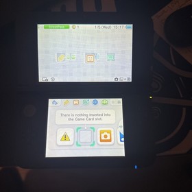 NINTENDO 3DS HANDHELD VIDEO GAME CONSOLE BLUE W/ 17 games and Mario case