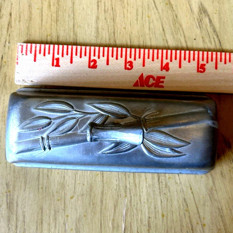 CUBIERTA DE PLATO DE MANTEQUILLA DE ALUMINIO FORJADO A MANO VINTAGE AÑOS 40 1950 EE. UU. ¿Bambú Everlast? Foto 4 de 4