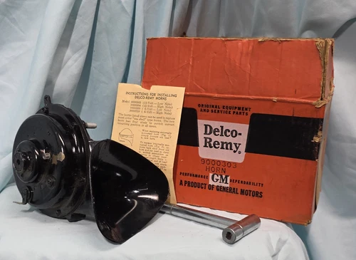 Vintage GM Delco-Remy Car Horn 9000303 New In Box