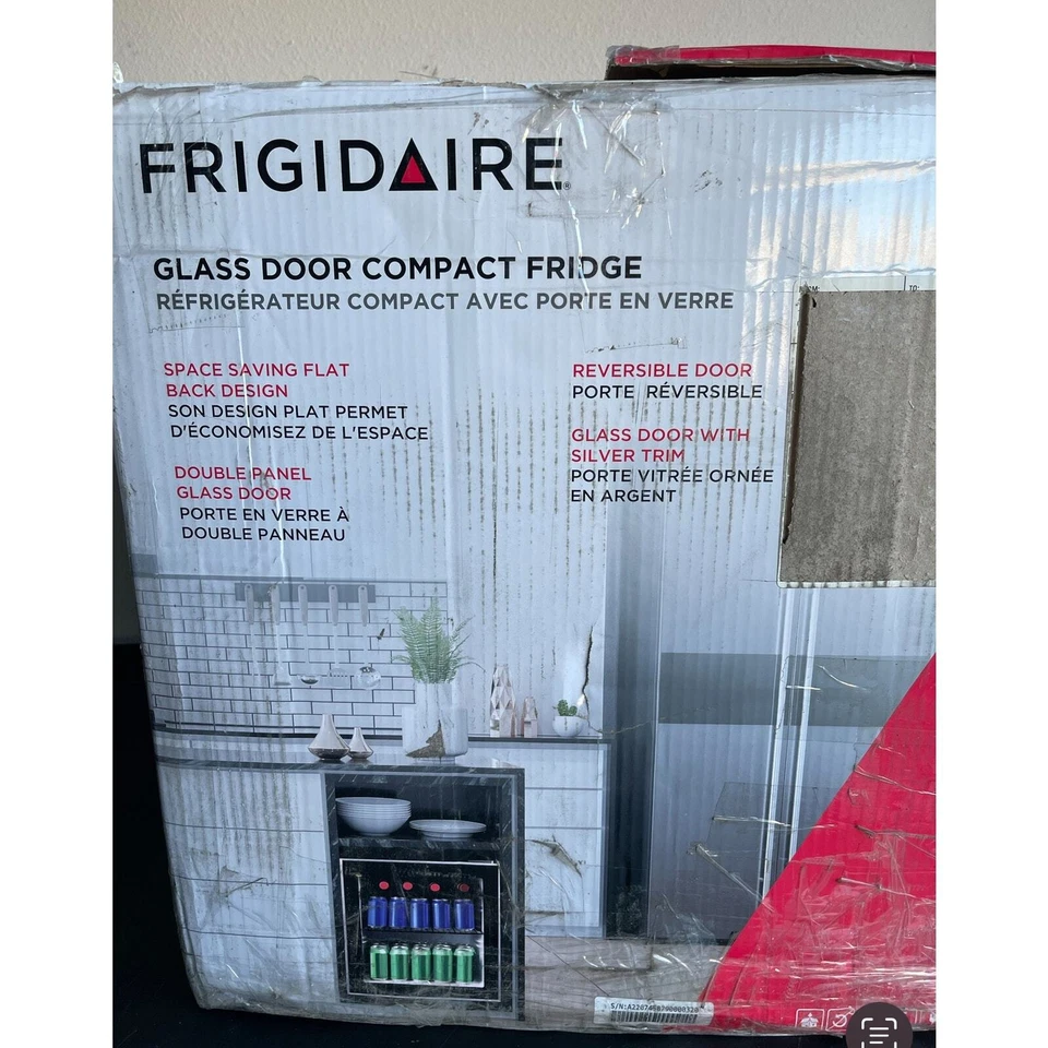 FRIGIDAIRE GLASS DOOR COMPACT FRIDGE [EMIS 164-CU] - Image 2 of 4