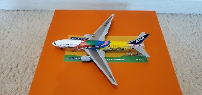 JC Wings ANA All Nippon Airways B 777-281ER 1:400 Tokyo 2020 Flaps