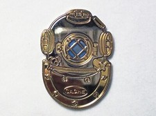 Deep Diving Caching LE - Nickel  Gold Finish - New Unactivated Geocoin