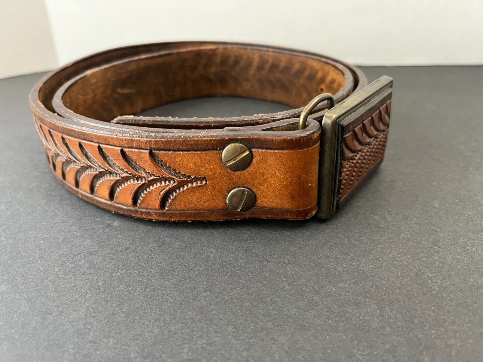 Leather Tooled Embossed Leaf Feather Pattern BELT… - image 2