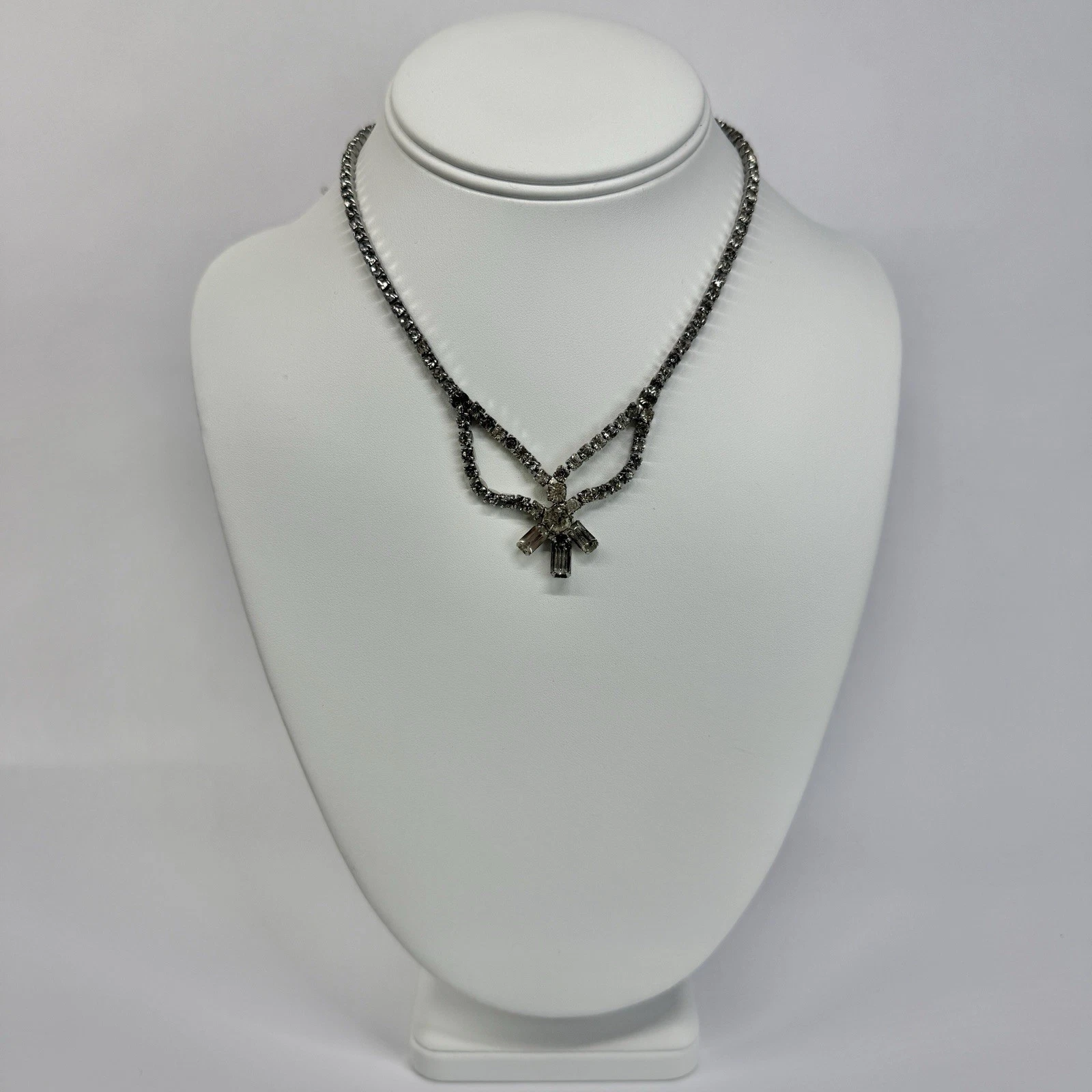 CAROL DEB Festoon Rhinestone Silver Tone Vintage Necklace Jewelry N613