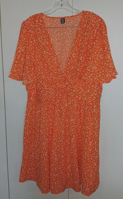 SHEIN CURVE LADIES ORANGE/WHITE THIN SS DRESS-2XL-SHORT-NWOT-100% POLYESTER