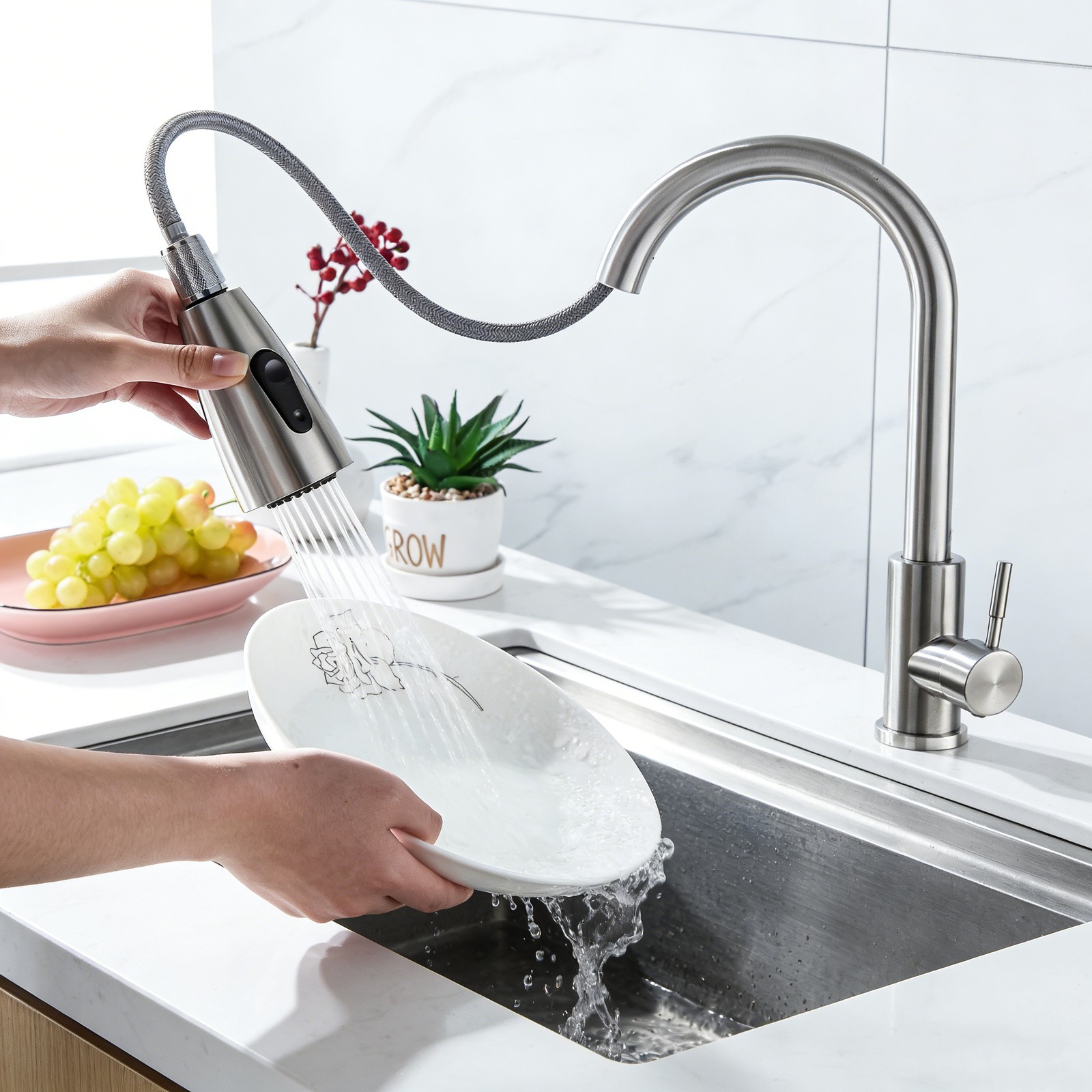 Kitchen Sink Faucet Brushed Nickel Single Handle Swivel Pull Down Sprayer,New,m