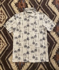 Travis Mathew Polo Shirt Palm Trees All Over Print Golf Men  s Size Small EUC