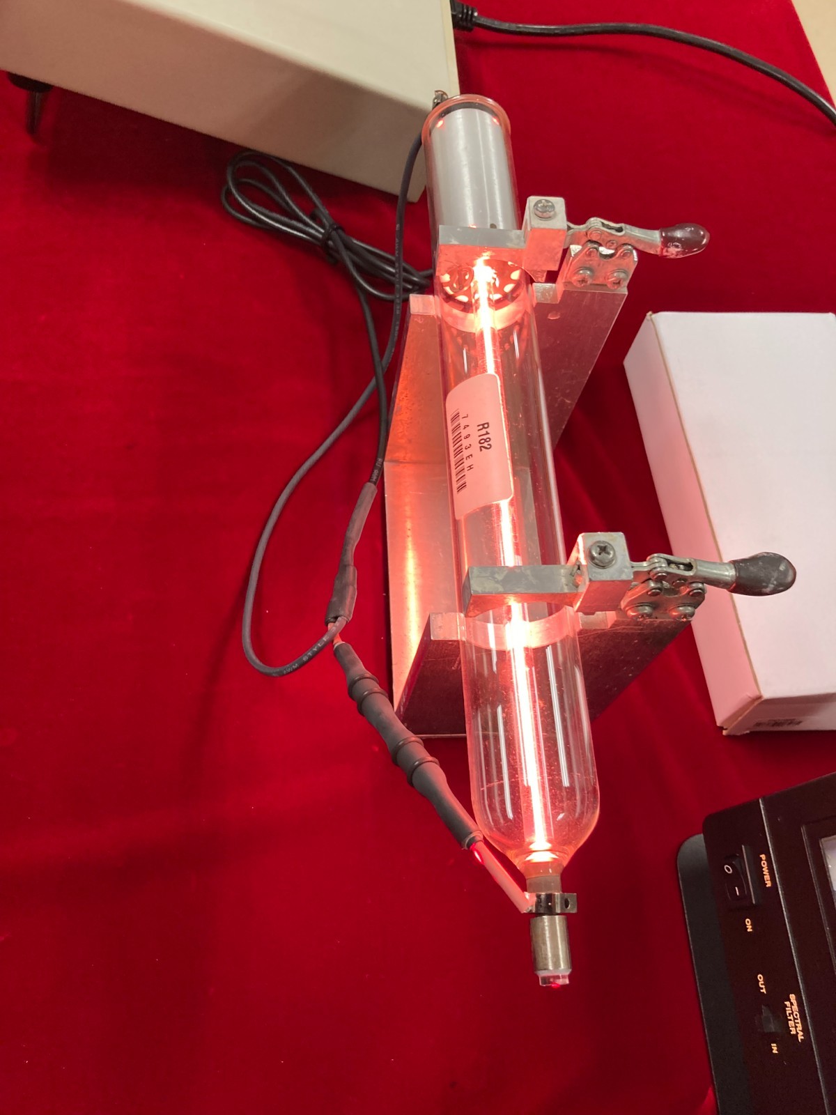 Melles Griot LHR 182 HeNe Laser Tube   12 mW @  633nm Multi-Mode New Old Stock