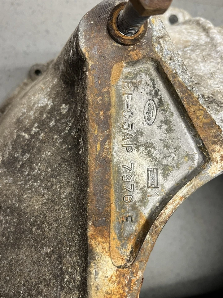 1965 - 1968 Ford Mustang SBF FMX Automatic Bell Housing RF-C5AP-7976-E 081625D - Image 2 of 4