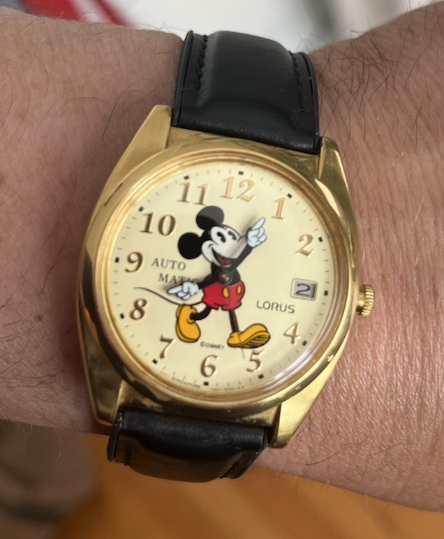 SEIKO LORUS ミッキーマウス Disney クォーツ腕時計 A256 Lorus Seiko Date Mickey Mouse Disney Ladies Two-Tone Vintage
