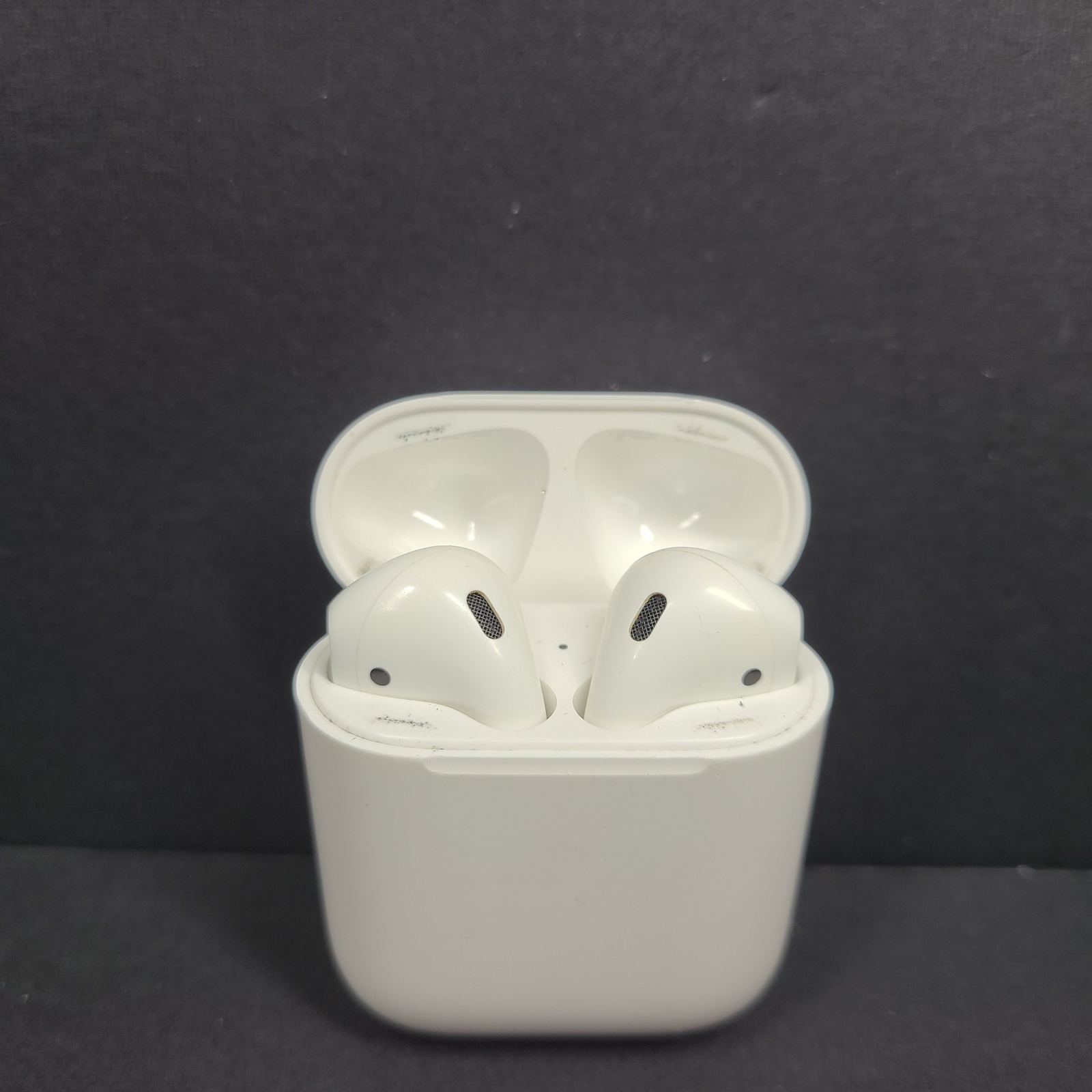 Wireless Charging Case Airpods A2032 A2031 A1602 Precio Apple