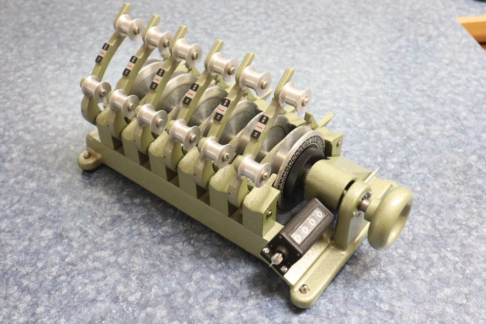 Vintage Ediquip Moviola Modelo 1036 16mm filme 6 gangues sincronizador de filme com contador - Imagem 4 de 4