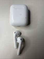 Apple AirPods 1st generation  Case Included White - Fair Ap14