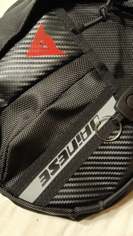 MARSUPIO DA GAMBA LOGO DAINESE BORSA MULTIFUNZIONALE DA VIAGGIO SIGILLATO - Immagine 4 di 4