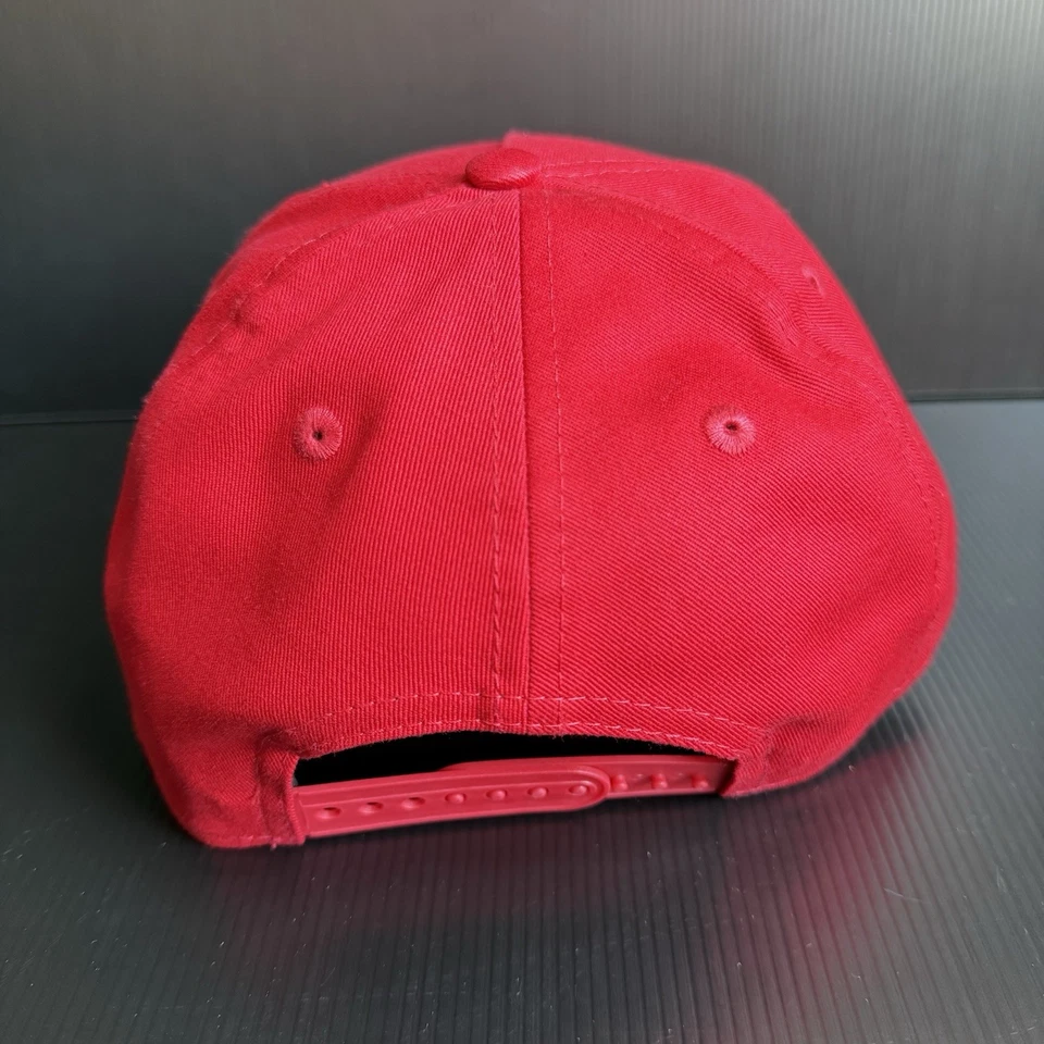 NUEVO CON ETIQUETAS New Era Cincinnati Reds 9Forty Rojo Marco A Snapback Gorra Ajustable Foto 4 de 4