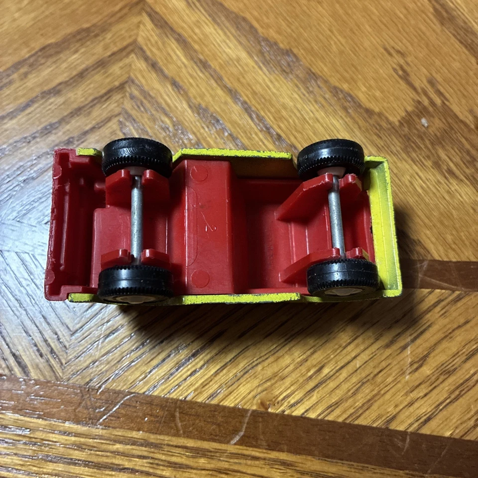 TootsieToy Diecast Rescue Equip. Truck SWAT Yellow Made in USA - Image 4 of 4