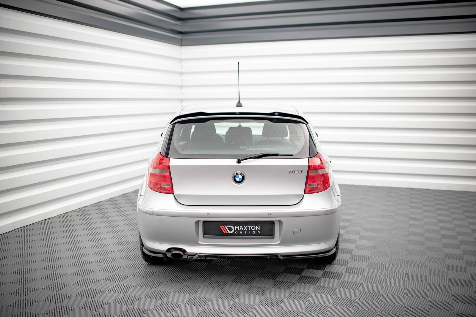 Spoiler Cap V.2 Maxton avec Profil Aérodynamique pour BMW 1 E81 Facelift - 2
