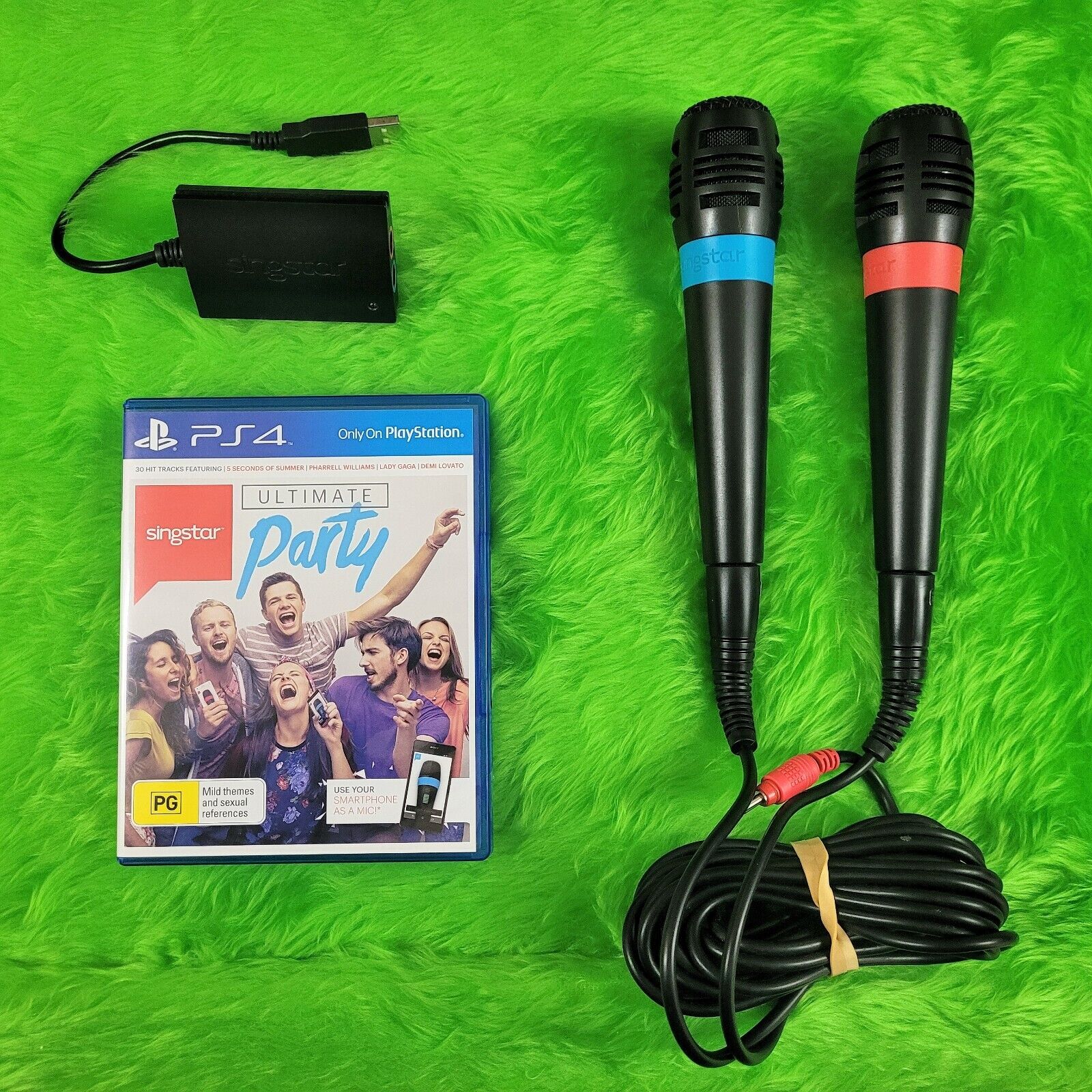 SINGSTAR ULTIMATE PARTY PS4 + WIRELESS Microphones - MINT - FAST