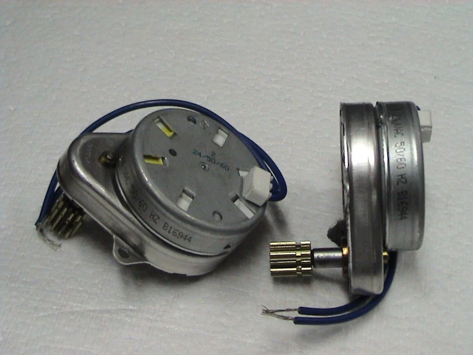 AFWFILTERS Drive Motor for Fleck 5600SXT & SE, 6600, and 6700 Valves (Part 16944)