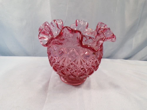 Fenton Pink Glass Fine Cut & Block Rose Bowl Vase 4 1/8" Tall
