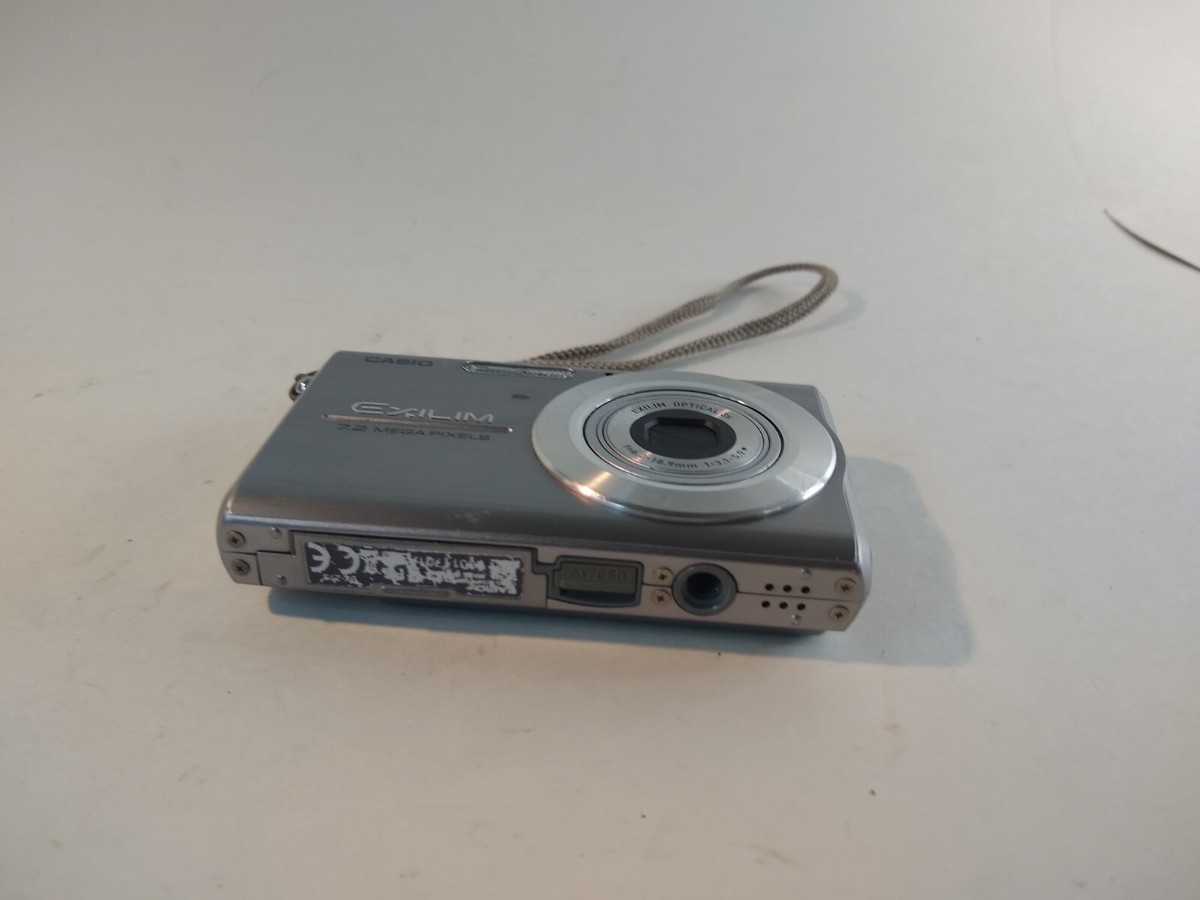 CASIO EXILIM EX-S770 グラファイトブルー カシオ デジタルカメラ オフィシャルWEBサイト | 製品情報 | EX-S770