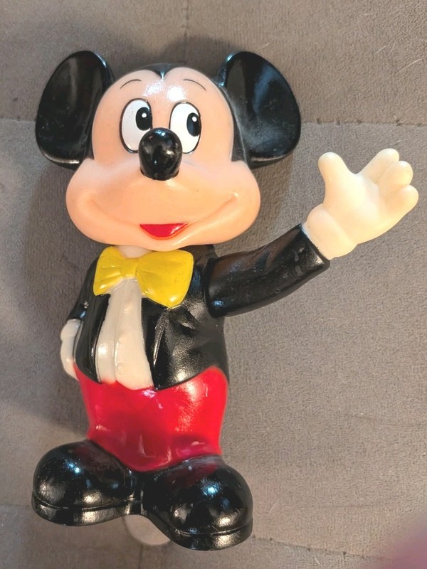 Vintage Walt Disney Mickey Mouse Plastic Figure Bank 5.5" Moving Head & Arm 80s?