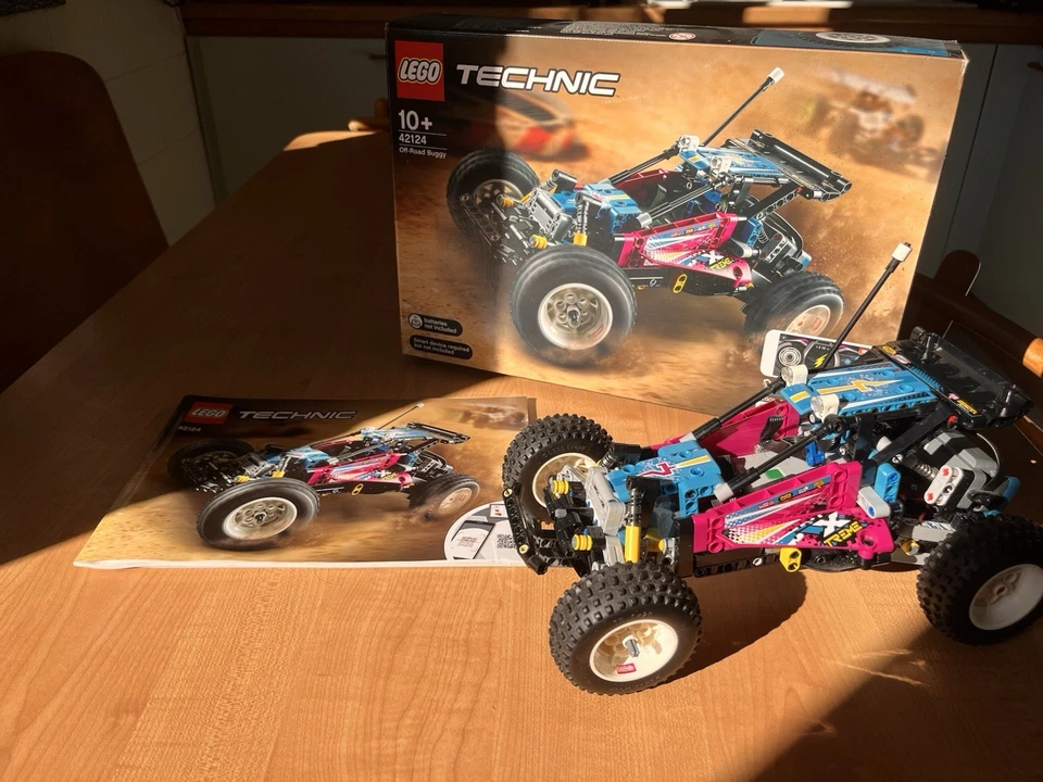 LEGO Technic 42124 Off-Road Buggy, foto 1 di 5