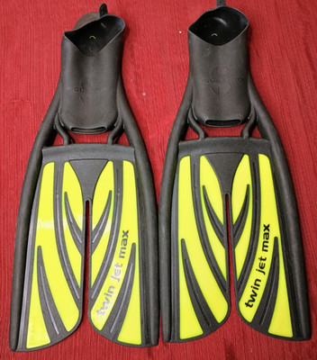 ScubaPro Twin Jet Max Fins Closed Heel Yellow/Black Size 7-8