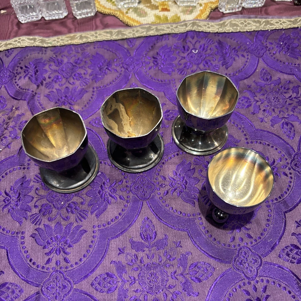 4 anciens petits coquetiers en metal argenté - Photo 2/2